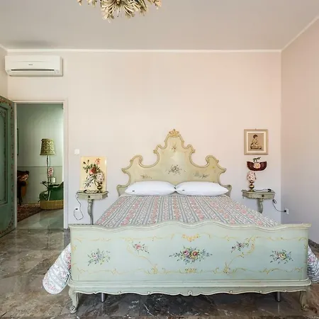 La Casa Dei Fiori * Bologna